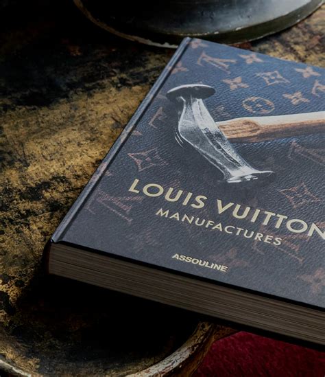 louis vuitton booking